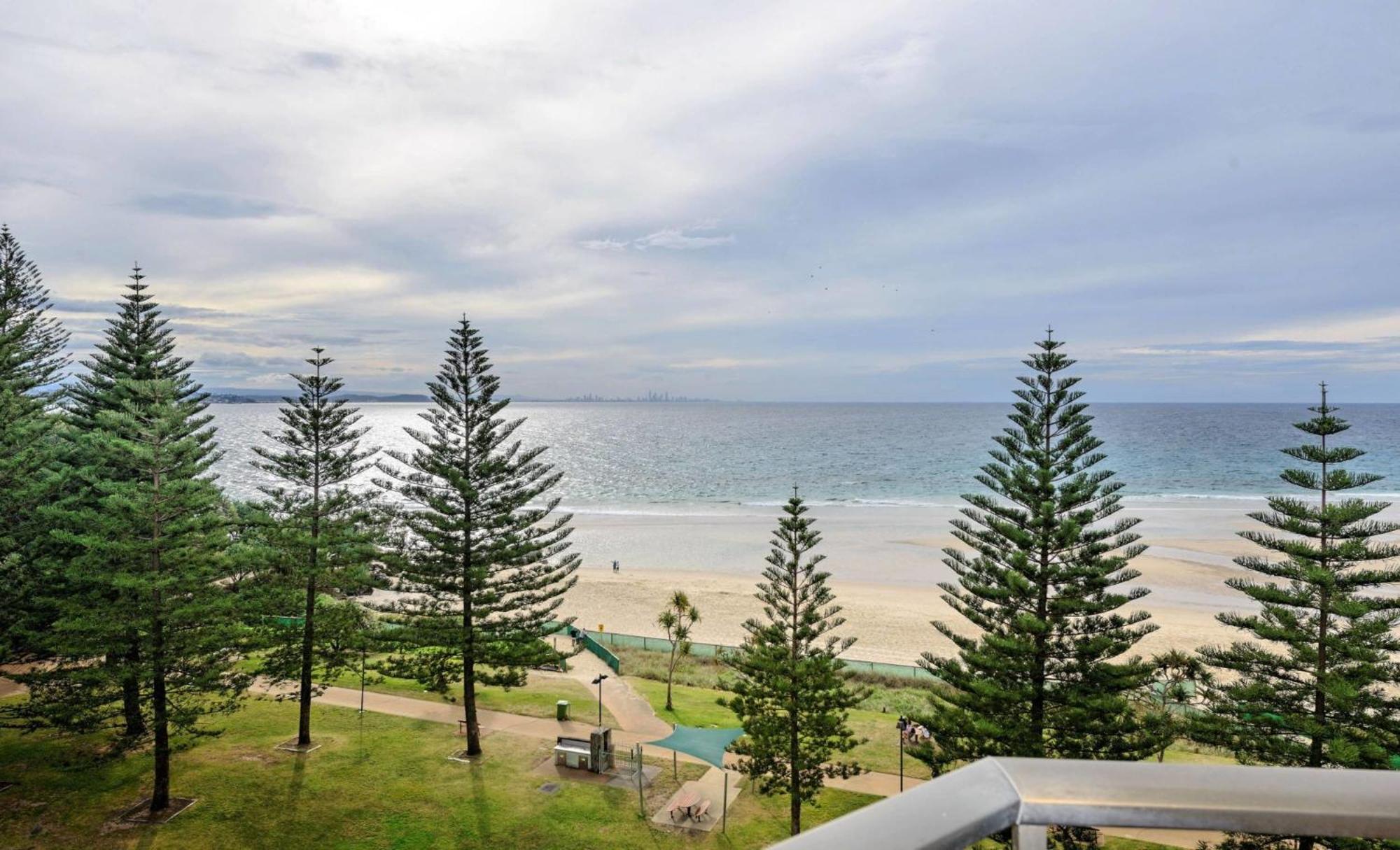 Bayview Apartments Rainbow Bay Coolangatta Exterior photo